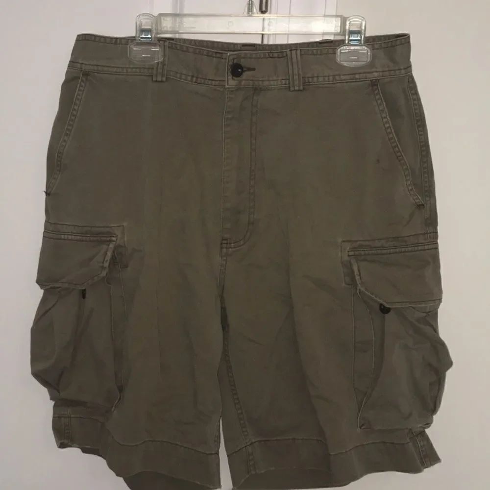 Mens 10” khaki green Polo by Ralph Lauren 67 chino cargo shorts 35